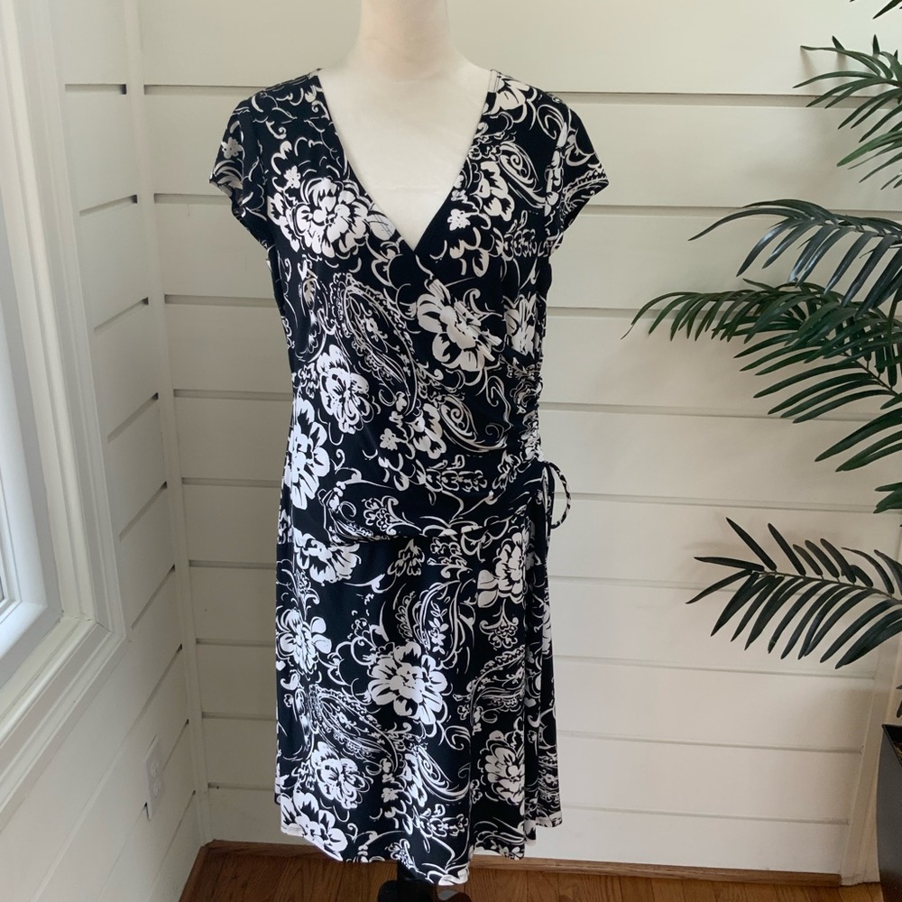 Evan Piccone Plus Size Black Floral Print Dress.  Size 16